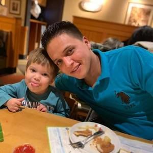 Meet your Posher, Roberto